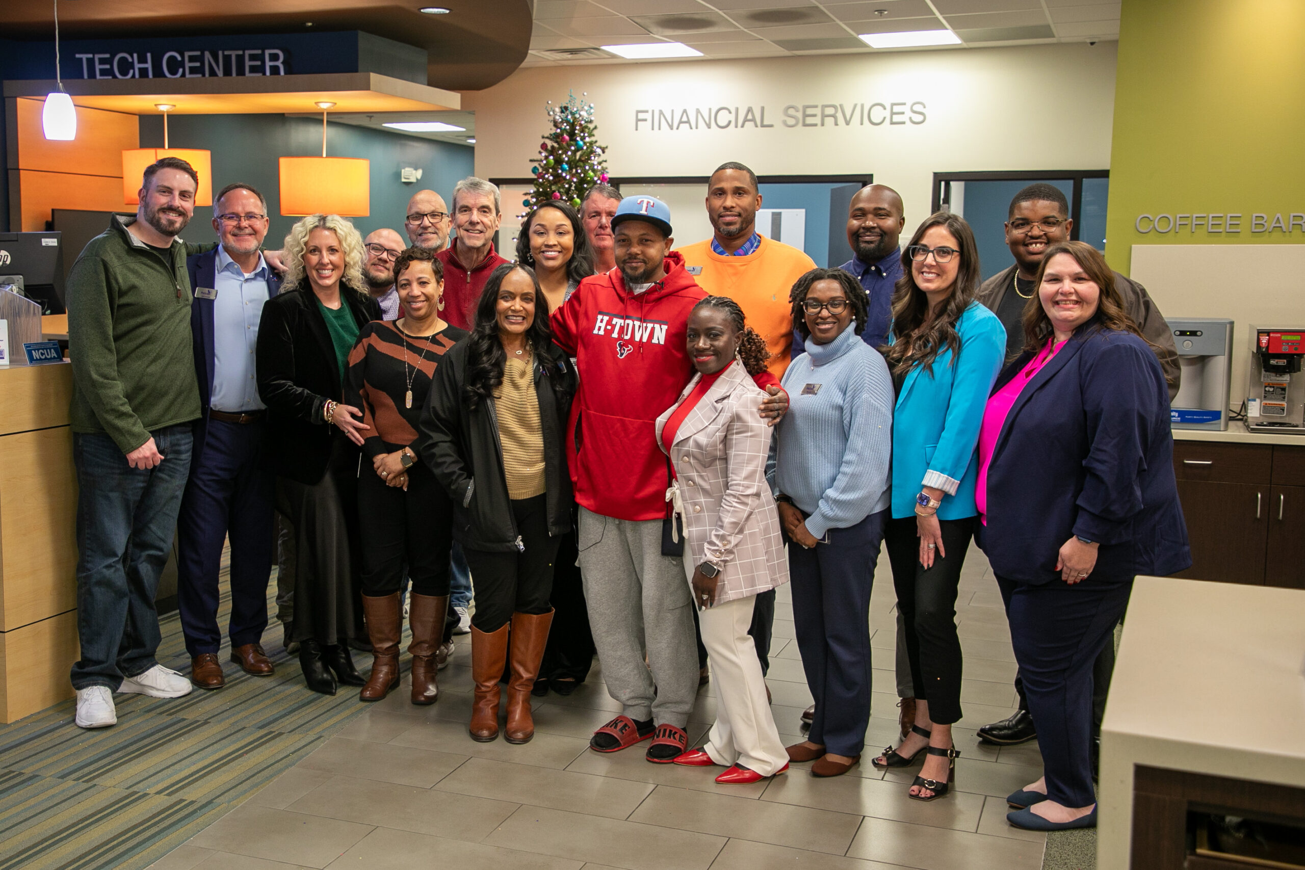 A Grand Finale: Pelican Credit Union Embraces The Holiday Spirit With An Unforgettable Car Giveaway